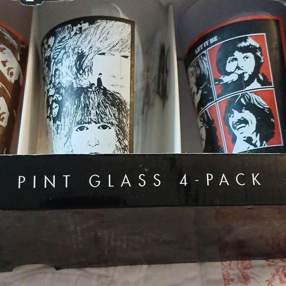 The Beatles  - Picture 3 of 5